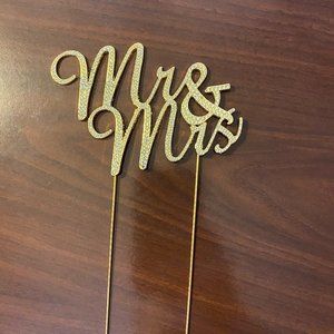 Mr & Mrs Wedding Cake Topper